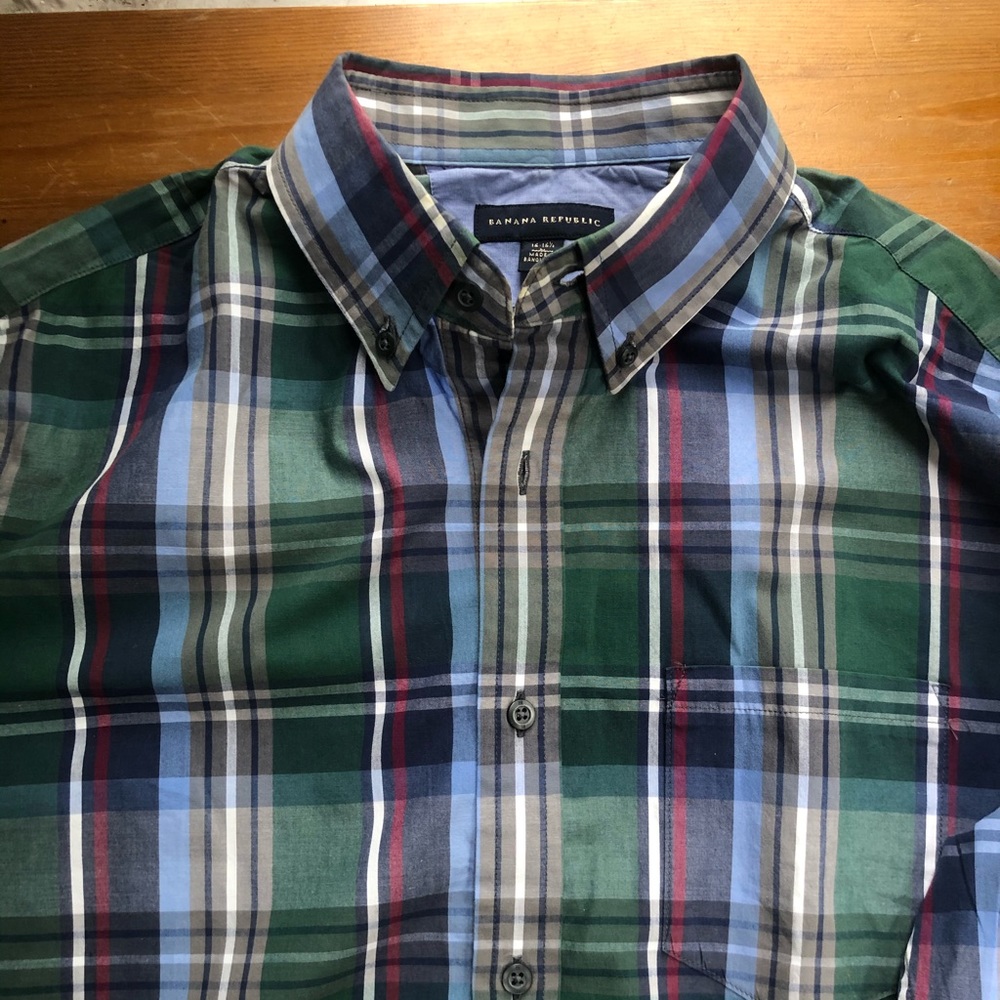 Men’s Banana Republic plaid button down  Large